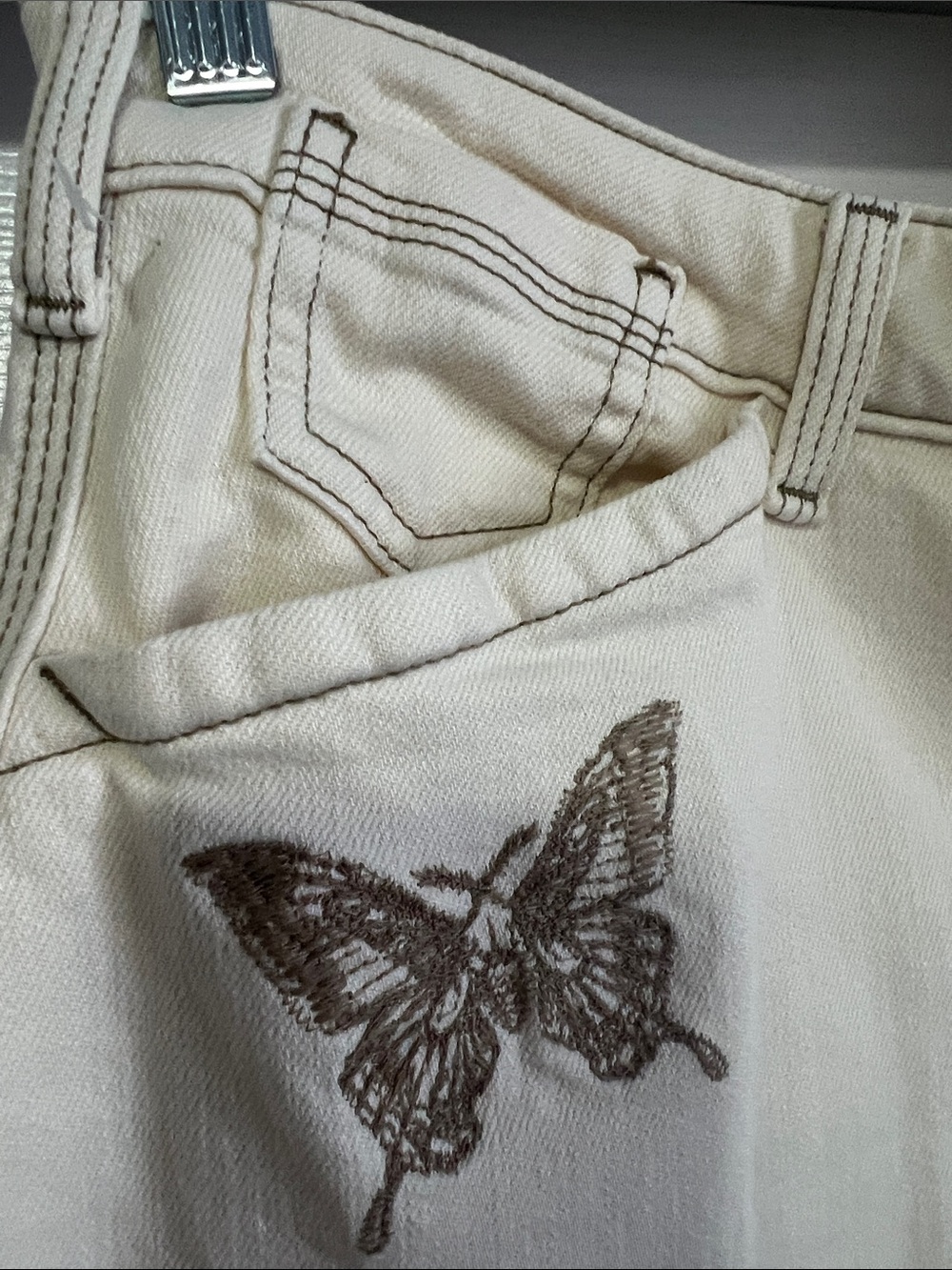 Pilcro By Anthropologie:”Kayden”High Rise Cropped Butterfly Jeans/NWOT - Picture 9 of 13